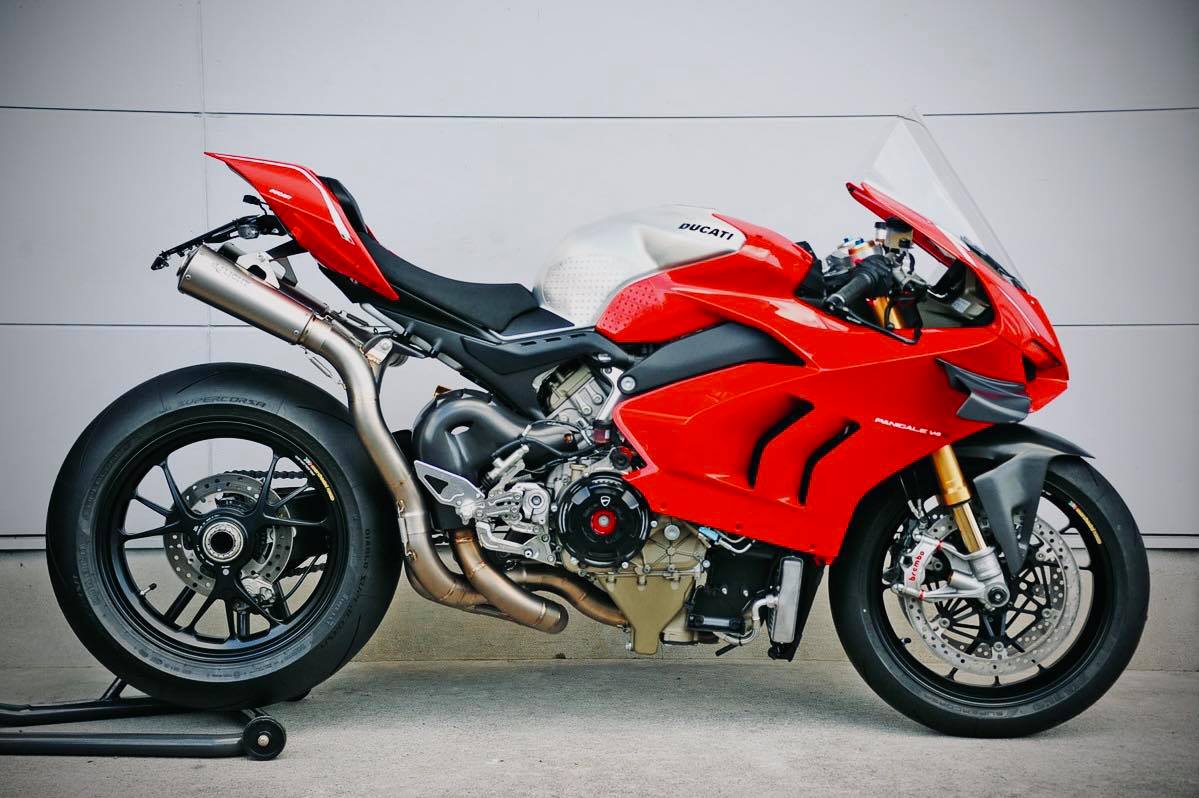 アルミタンク DUCATI Panigale V4 用レーシング 8耐22Lタンク One or eight by Shiroyama 001 (Beater)