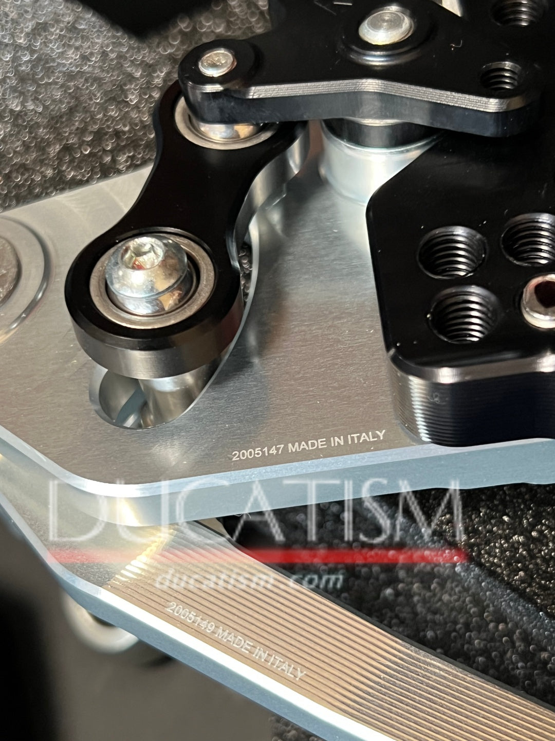 DUCATI Panigale V2 Back Step Set Panigale V2 2020-2022 Ducati Performance Genuine Genuine Footpeg 96280621AA