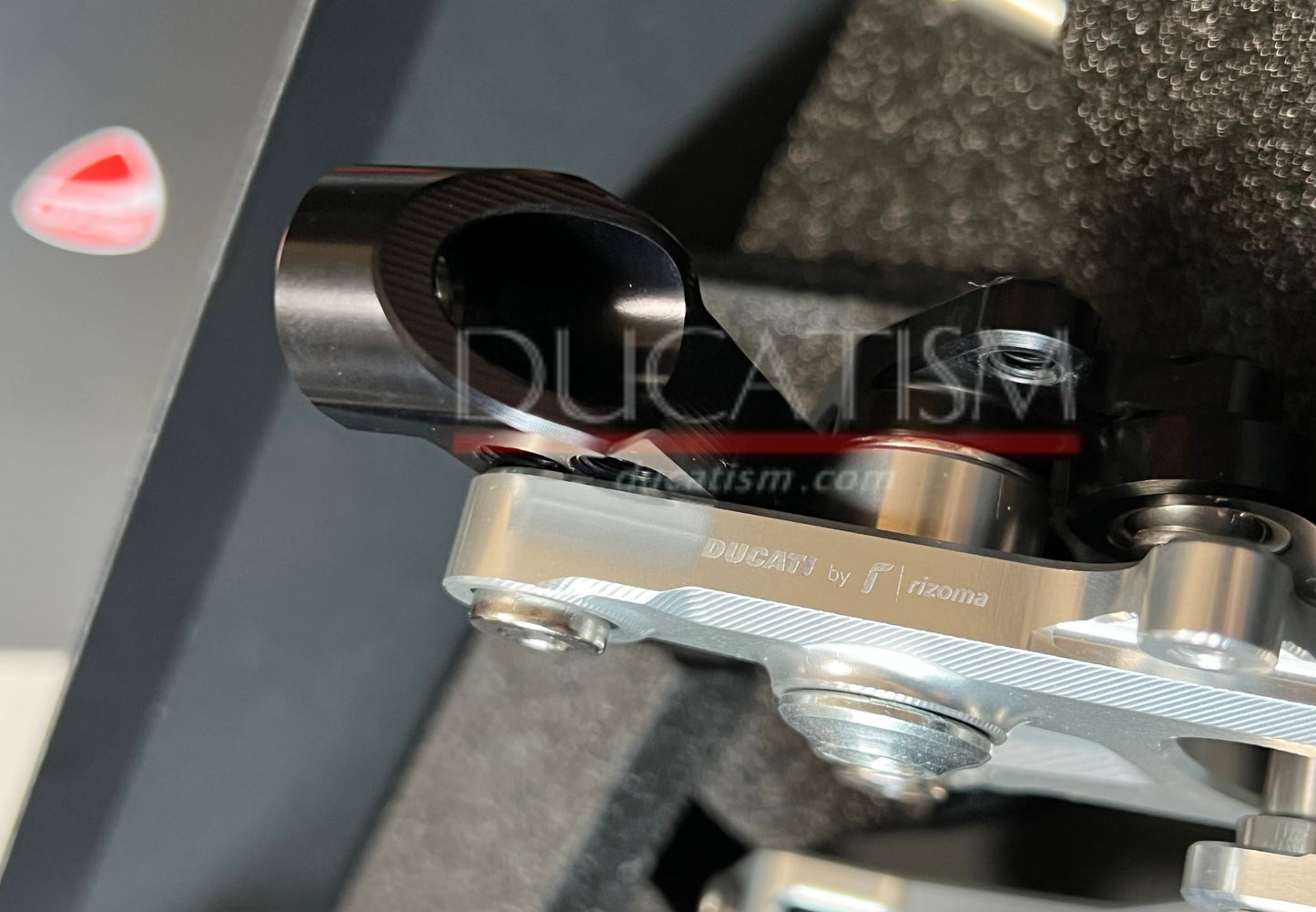 DUCATI Panigale V2 バックステップ セット パニガーレ V2 ドゥカティ パフォーマンス 純正品 フットペグ 96280621AA