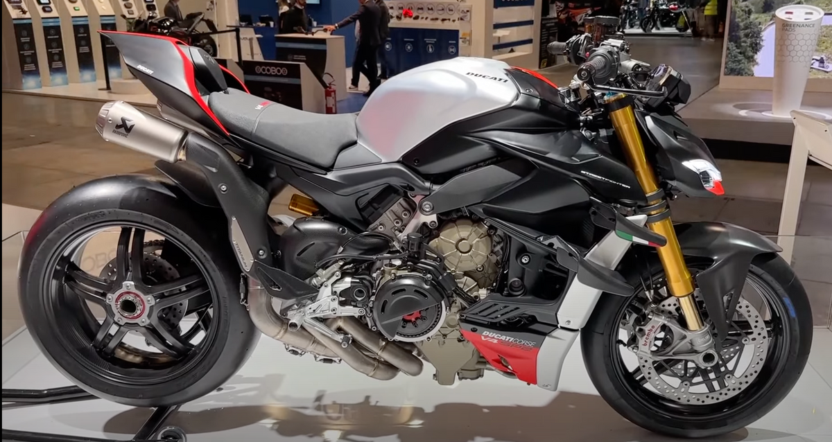 stock in Italy DUCATI Street Fighter V4/V4SP2 Titanium Full Exhaust Akrapovic StreetFighterV4 Akrapovic 96482251AA Ducati DP Genuine