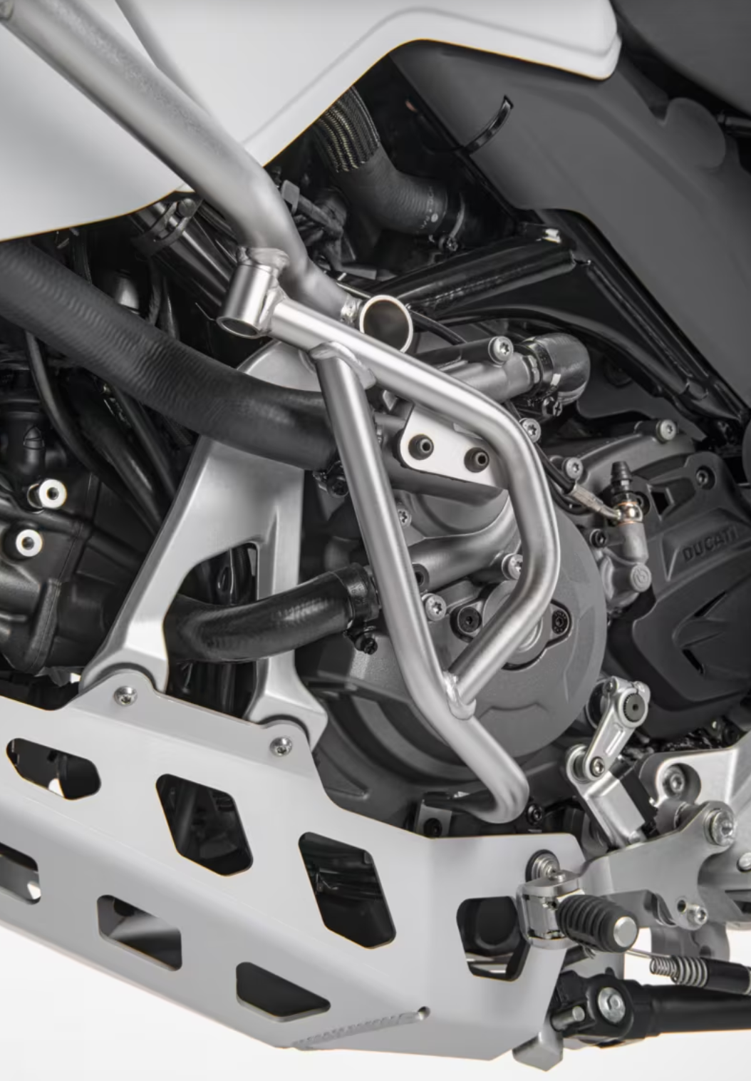 DUCATI DesertX 96781862AA ウォーターポンププロテクション ドゥカティ デザートX DP純正品