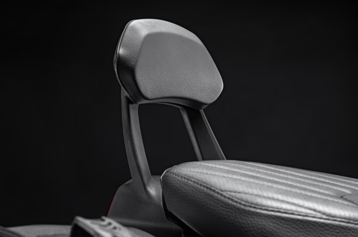 DUCATI Diavel V4 パッセンジャー用リアバックレスト 96782121AA ドゥカティ ディアベルV4 DP純正