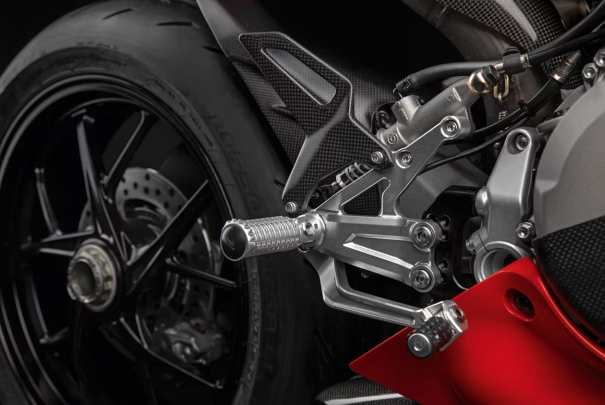 DUCATI パニガーレV2/1299/1199/959/899 ヒールプレート左右set 96450811B ドゥカティ PanigaleV2 1299 DP純正 ヒールガード