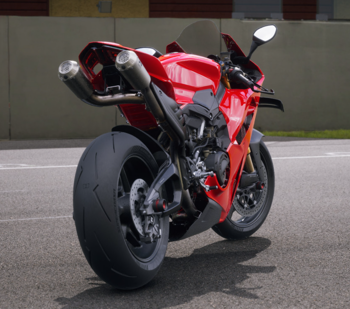 DUCATI 2025-2026 Panigale V4 レーシング ロアフェアリングset 97181321AA アクラポビッチ フルエキ / サイレンサー用 DP純正品