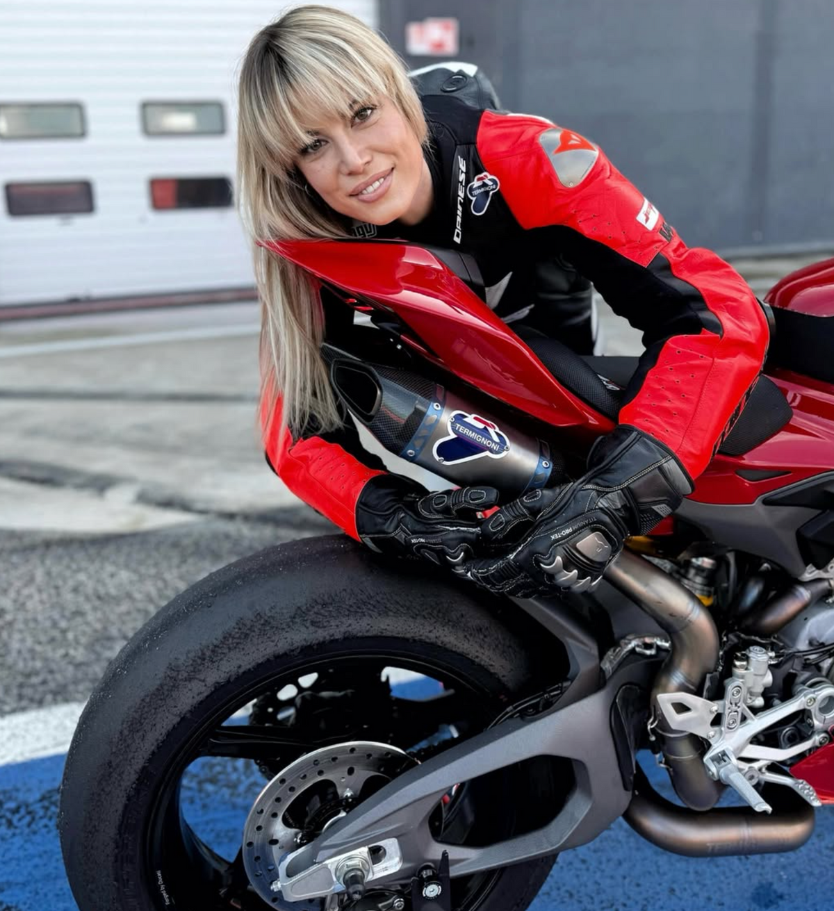 イタリア在庫あり DUCATI 2025-2026 PanigaleV4 フルチタン コンプリートエキゾーストユニット D23109400TTC Termignoni 2025 パニガーレV4