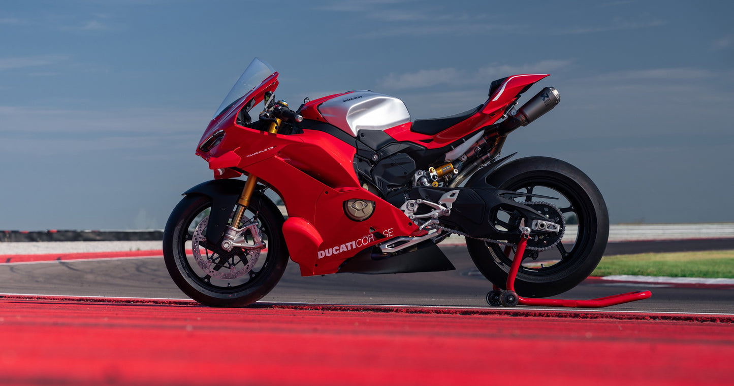 Genuine Ducati DP Carbon Fiber Wheel Rim 96380272AA for DUCATI 2025-2026 Panigale V4