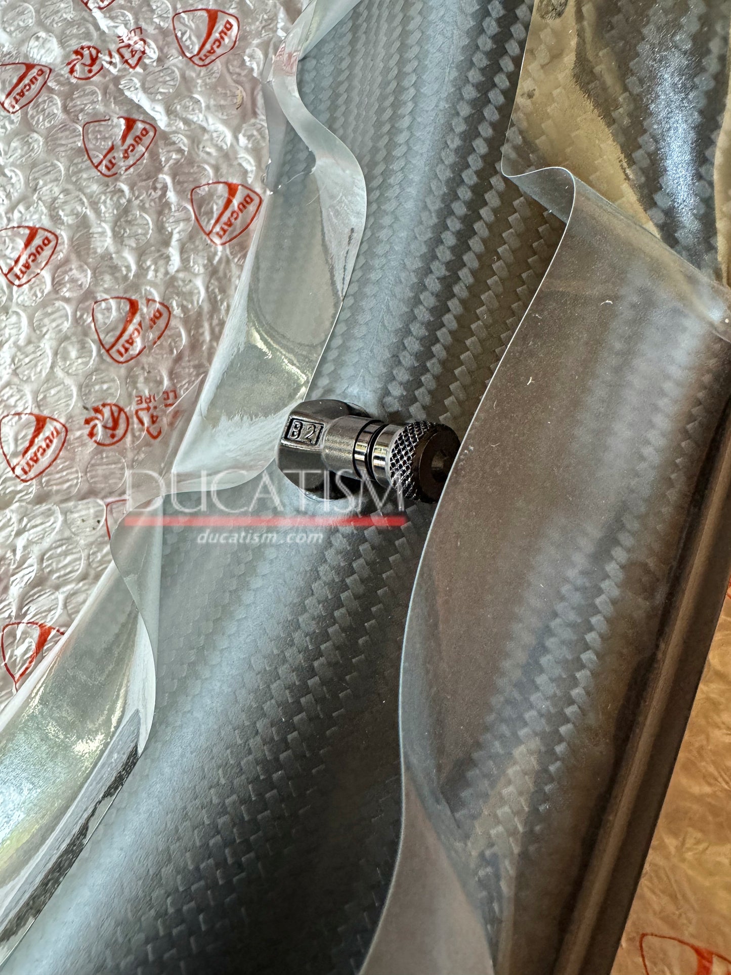 DUCATI PanigaleV4SP2 SP Superleggera 純正 カーボン リア ホイール イタリア製 V4/V4S/V4R パニガーレ StreetFighterV4 502P2301AA