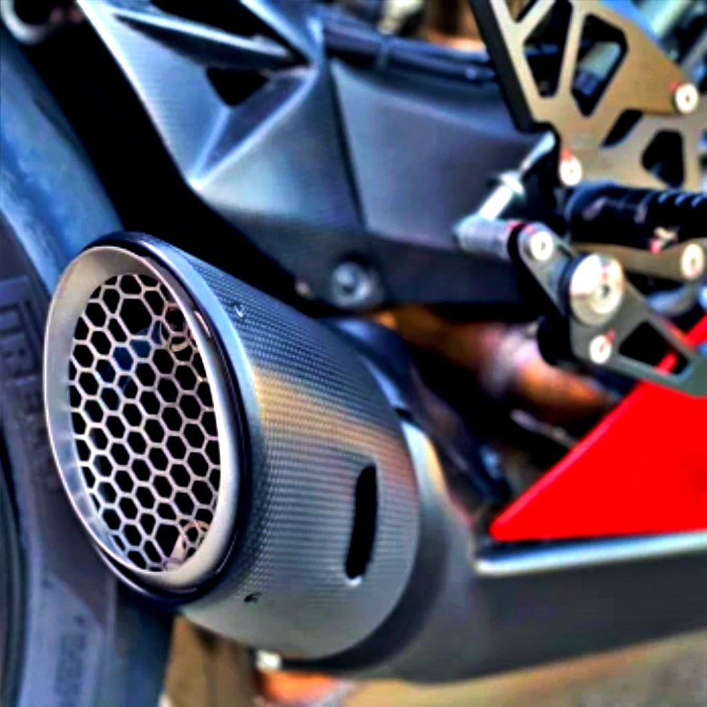 ドゥカティ PanigaleV2 StreetFighterV2 カーボン&チタン製エキゾーストカバー 96481682AA DUCATI パニガーレV2 ストリートファイターV2
