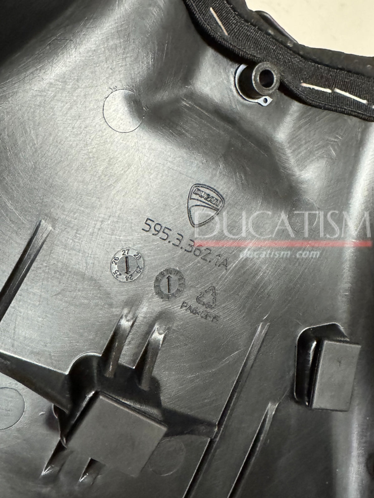 DUCATI 2025-2026 Panigale V4 Sport Seat (96881481AA) Genuine DP Part Number
