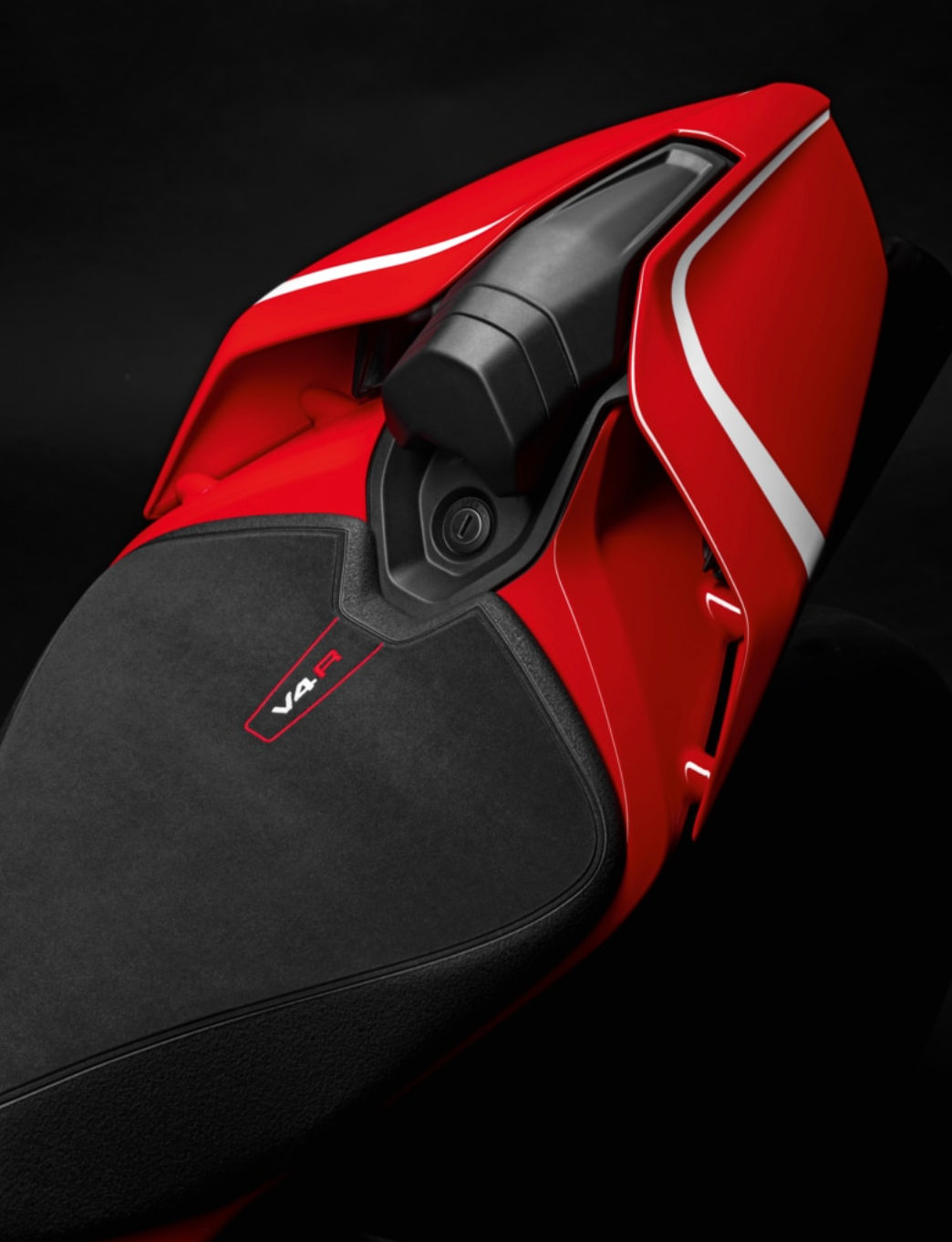 DUCATI 2025-2026 Panigale V4 V4R シングルシートクッション用スペーサー 97181471AA DP純正