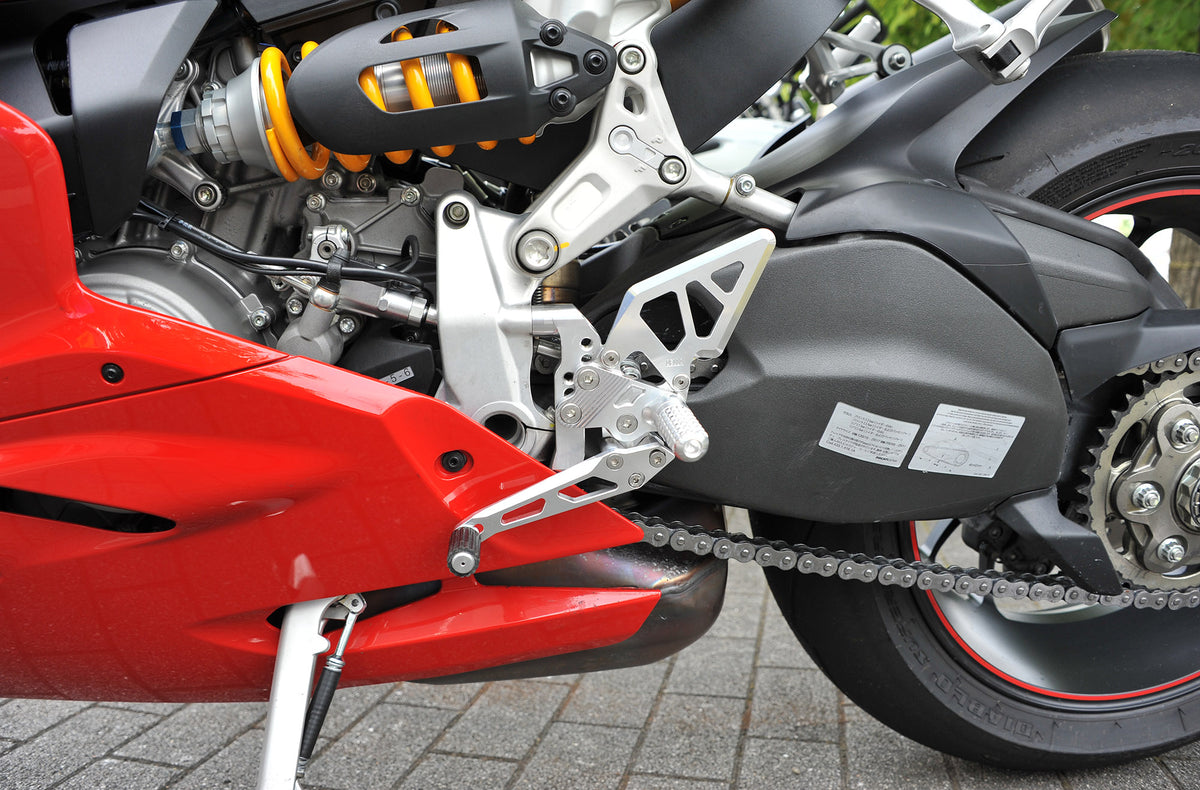 AELLA AE-10079 DUCATI PanigaleV2/1299/1199 Riding Step Kit Panigale V2 Ducati