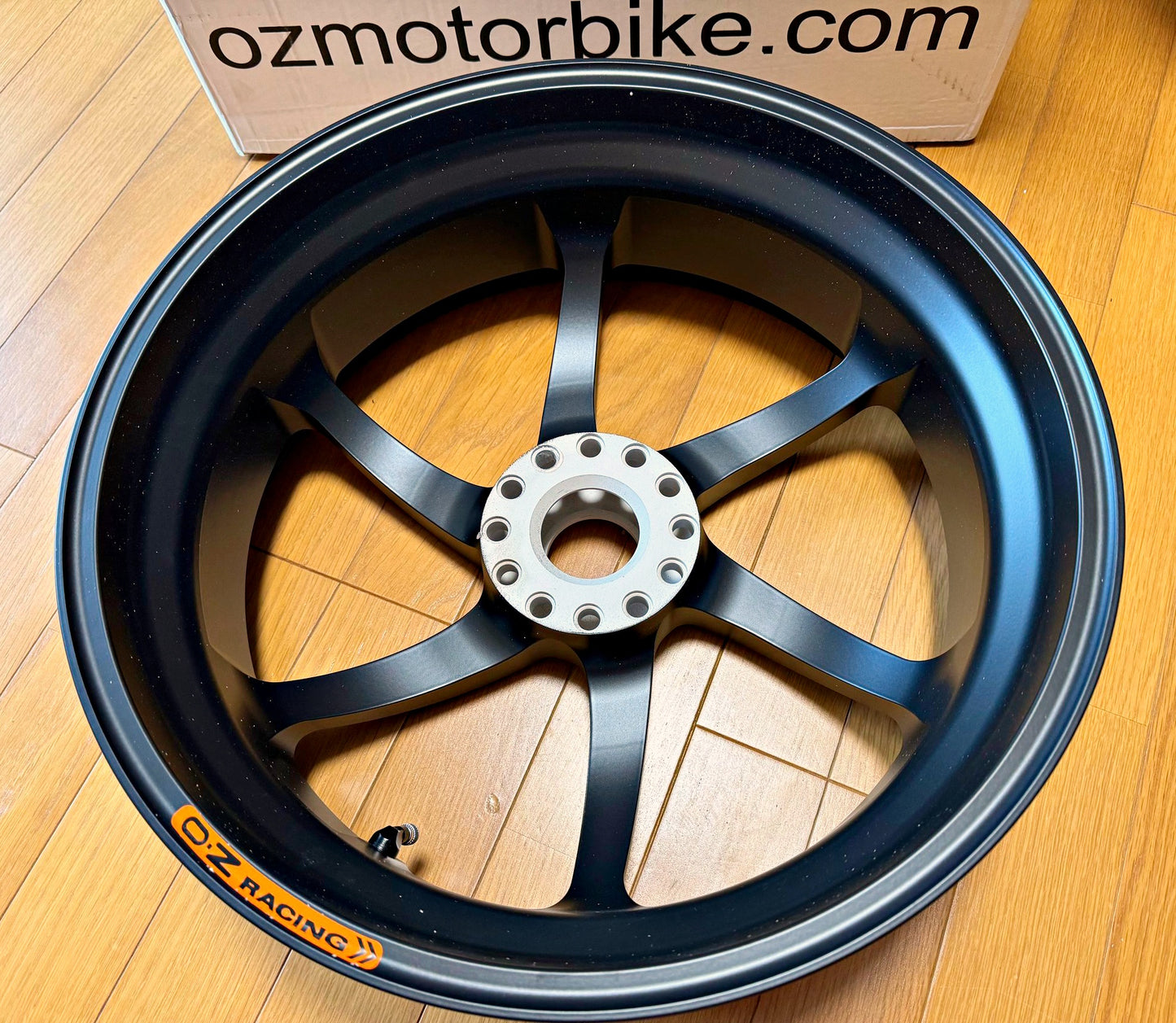 DUCATI Panigale V4/V4S/V4R 鍛造マグ ホイール イタリア製 OZ-Racing 純正 CATTIVA パニガーレ StreetFighterV4 マグ鍛 DU102012C-60B