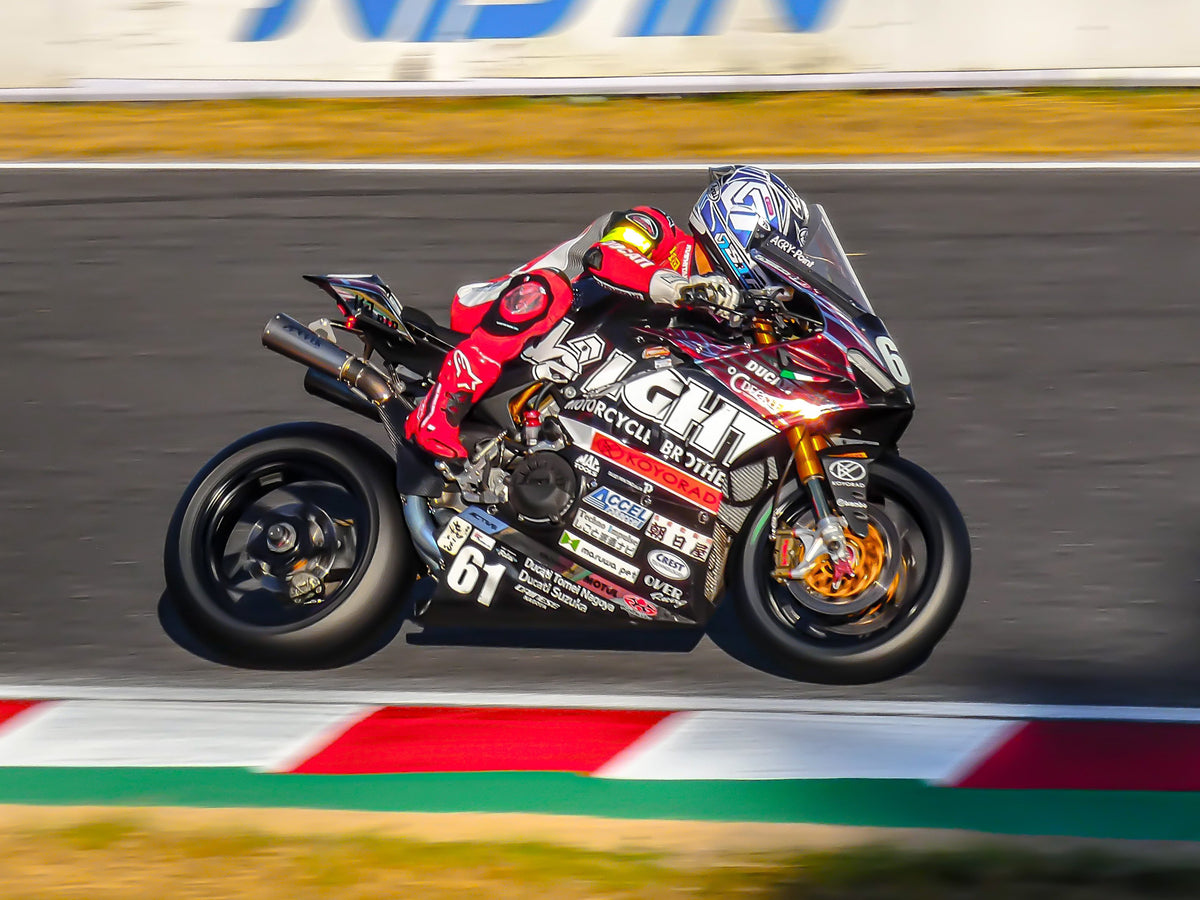アルミタンク DUCATI Panigale V4 用レーシング 8耐22Lタンク One or eight by Shiroyama 001 (Beater)