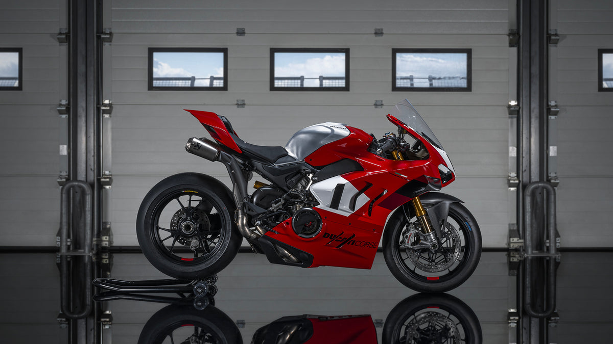 ドゥカティ コルセパフォーマンスオイル 5リットル パニガーレV4R 純正 Ducati Corse Performance Oil powered by Shell for PanigaleV4R 1.32Gal 5L