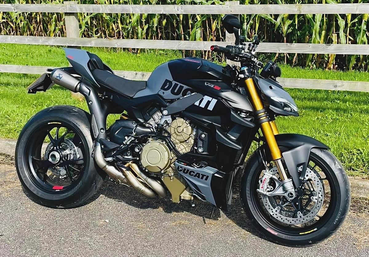 stock in Italy DUCATI Street Fighter V4/V4SP2 Titanium Full Exhaust Akrapovic StreetFighterV4 Akrapovic 96482251AA Ducati DP Genuine