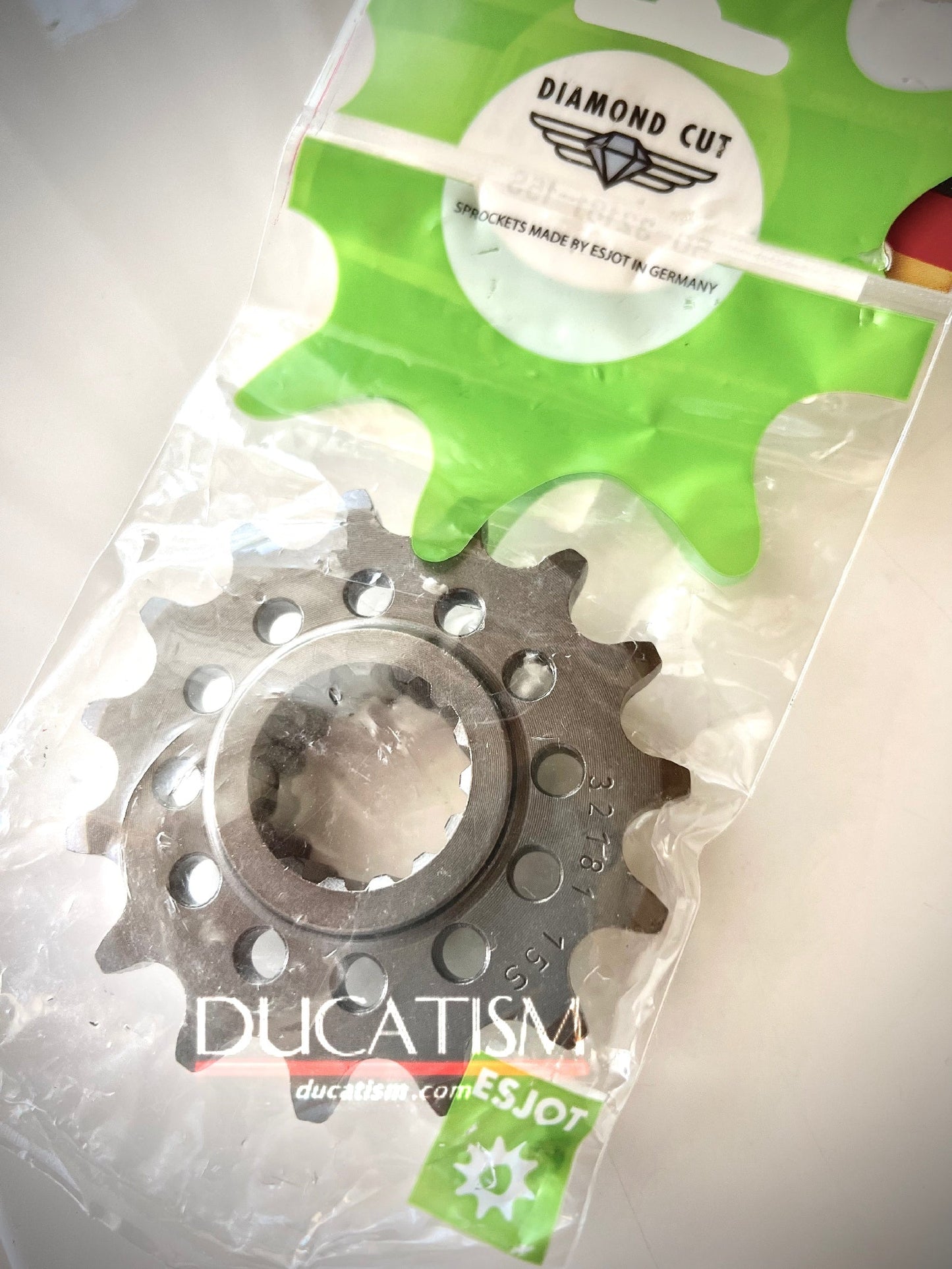 JTスプロケット JTF736-520 フロントスプロケット DUCATI 748 Monster797 900SS Scrambler800 JT Sprockets 15t