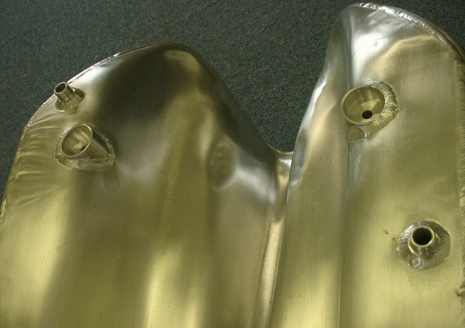 Beater Aluminum Tank for DUCATI NCR with Airplane Cap (750ss, 900ss, MHR)