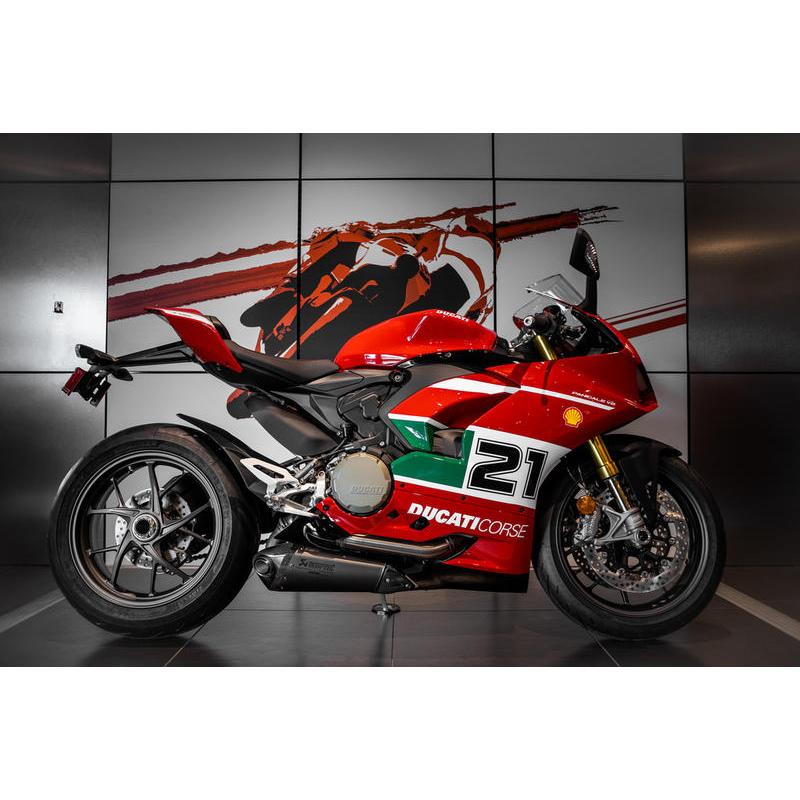 イタリア在庫あり ドゥカティ PanigaleV2 チタン製レーシングサイレンサー 96481732AA DUCATI StreetFighterV2 パニガーレ DP Akrapovic
