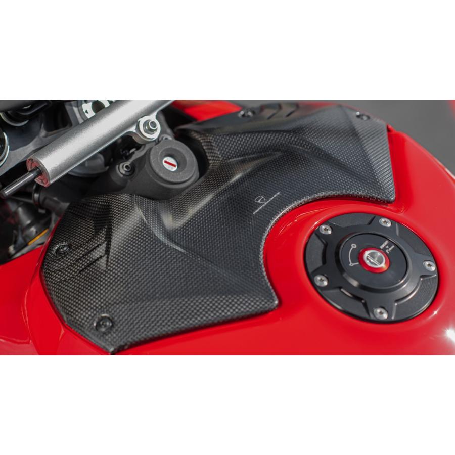 DUCATI StreetFighter V4 カーボンファイバー製タンクカバー 2020-2022 DP正規純正品 96981262AA
