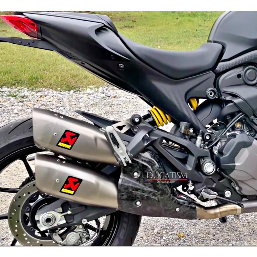 イタリア在庫あり アクラポヴィッチ DUCATI MONSTER 937 950 2022-2023 ヒートシールド P-HSD9SO3 サイレンサー S-D9SO17-HCQT 用