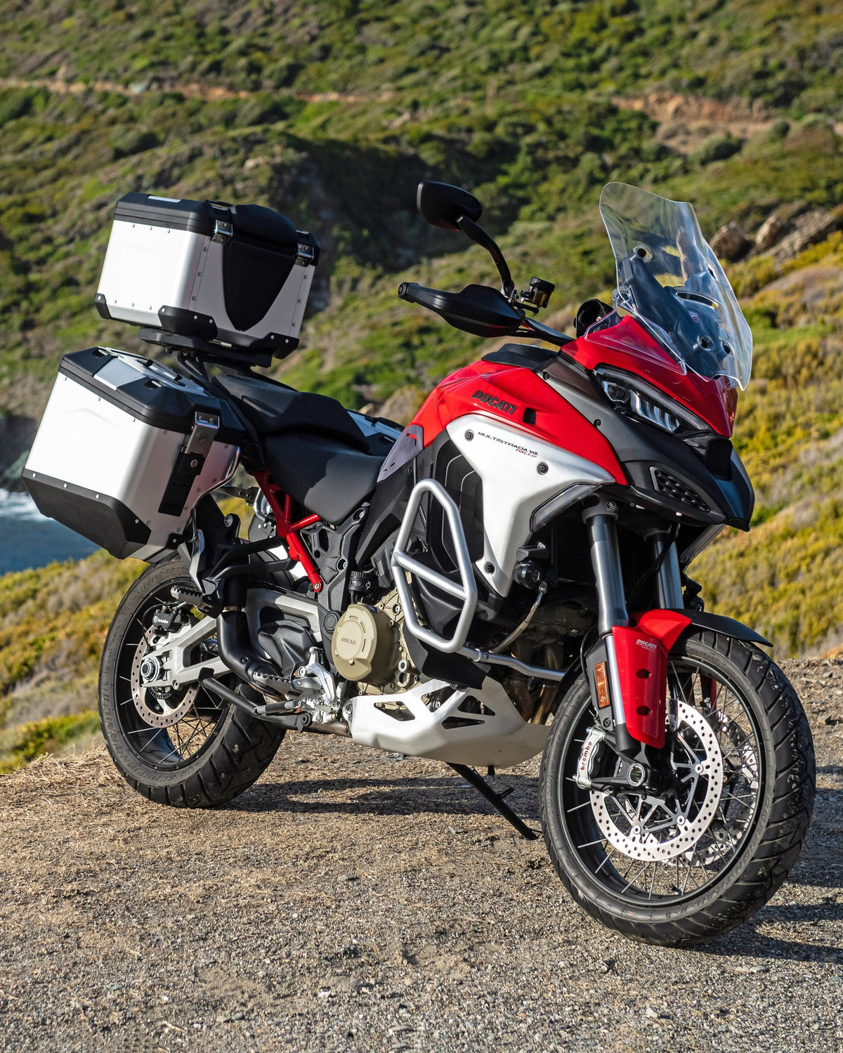 DUCATI MultiStradaV4 スチールパイプ製エンジンガード 96782222AB 96782222AA ドゥカティ ムルティストラーダV4 DP純正品