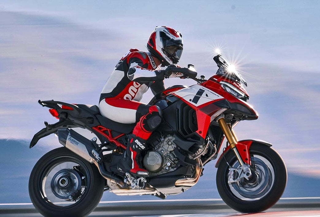 イタリア在庫あり DUCATI MultiStradaV4 コンプリートエグゾースト 96481791AA アクラポヴィッチ DP純正