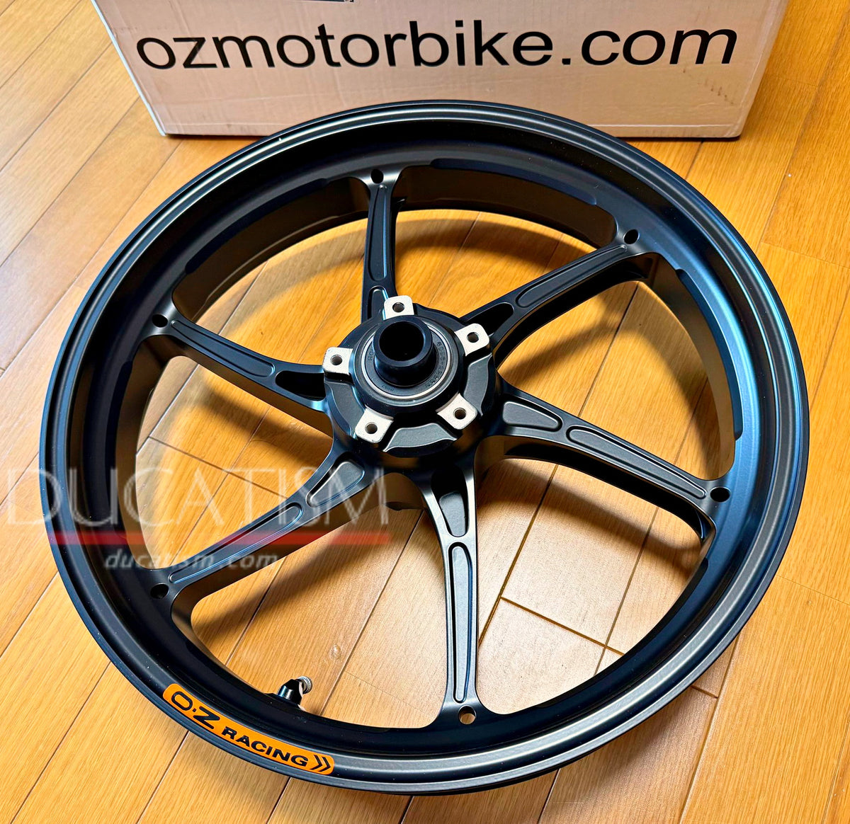 DUCATI Panigale V4/V4S/V4R Forged Mag Wheel Made in Italy OZ-Racing Genuine CATTIVA StreetFighterV4 Mag Forged DU102012C-60B