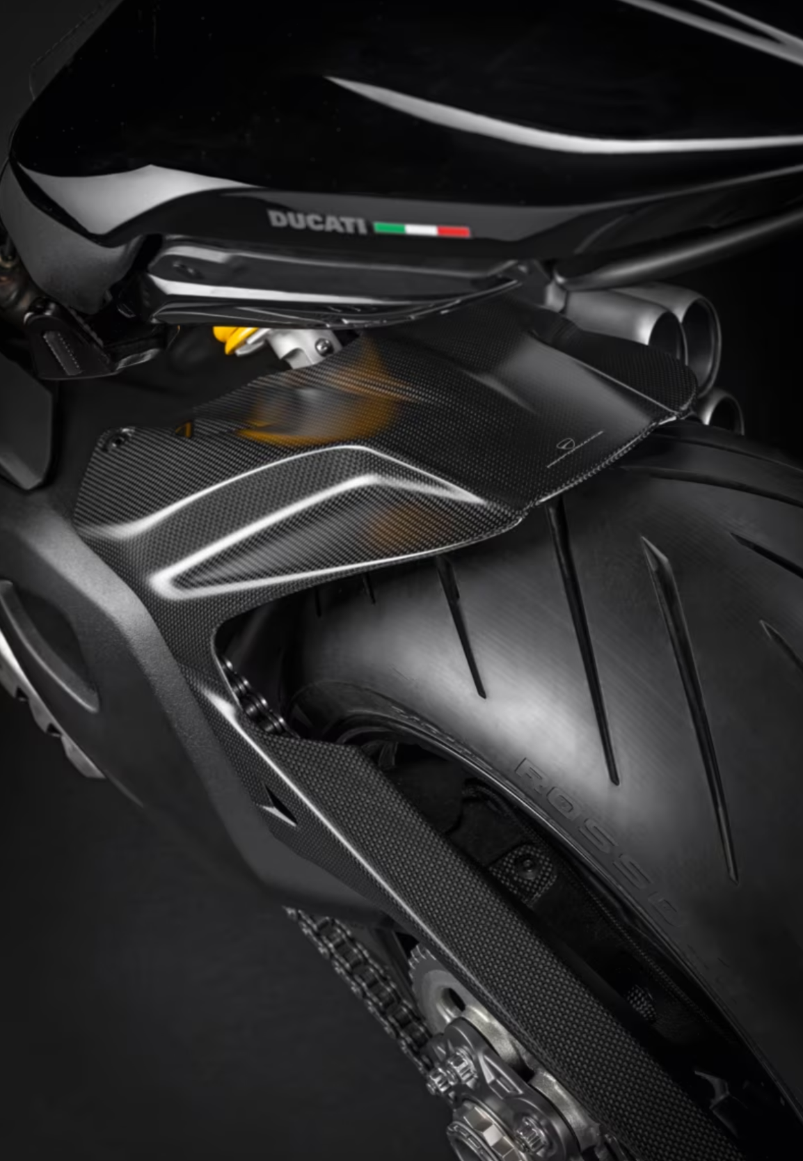DUCATI Diavel V4 カーボン製リアマッドガード 96981581AA ドゥカティ DUCATI Diavel V4 カーボン製リアマッドガード 96981581AA ドゥカティ