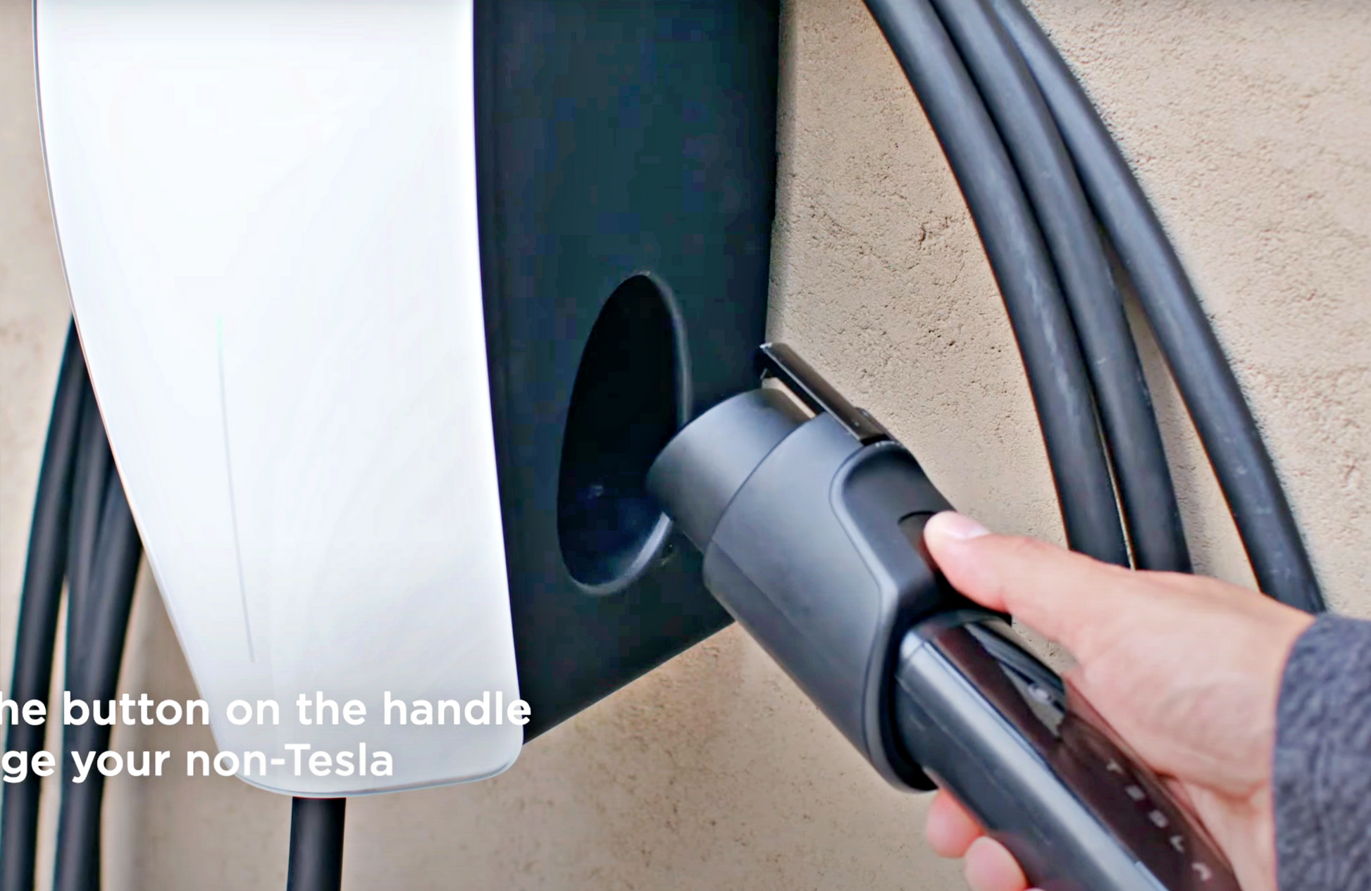 在庫あり テスラ ユニバーサル ウォールコネクター 充電器 NACS 在庫あり テスラ ユニバーサル ウォールコネクター 充電器 NACS