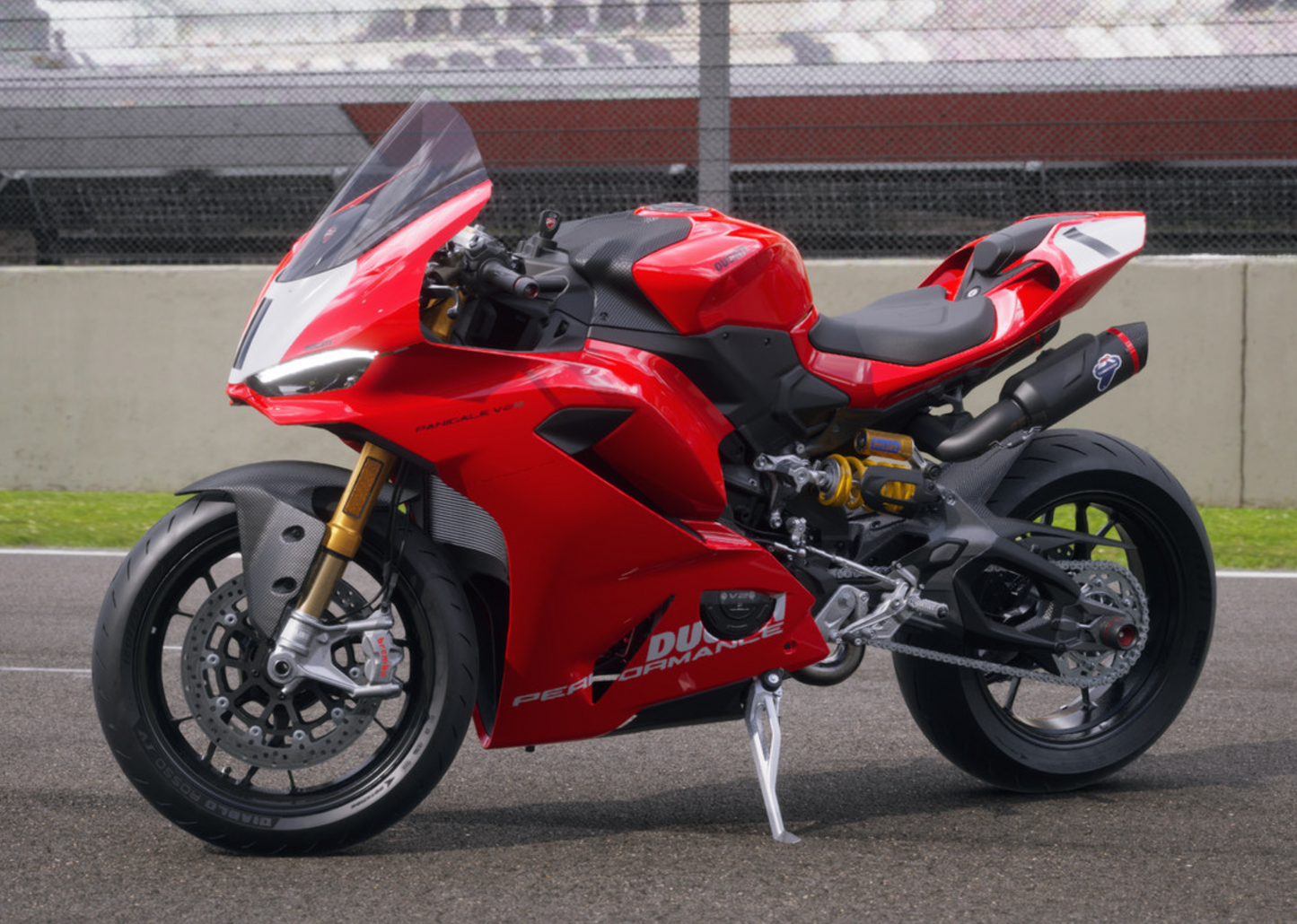 DUCATI 2025-2026 Panigale V2 大型ヘッドライトフェアリング 97181411AB 97181411AA DP純正