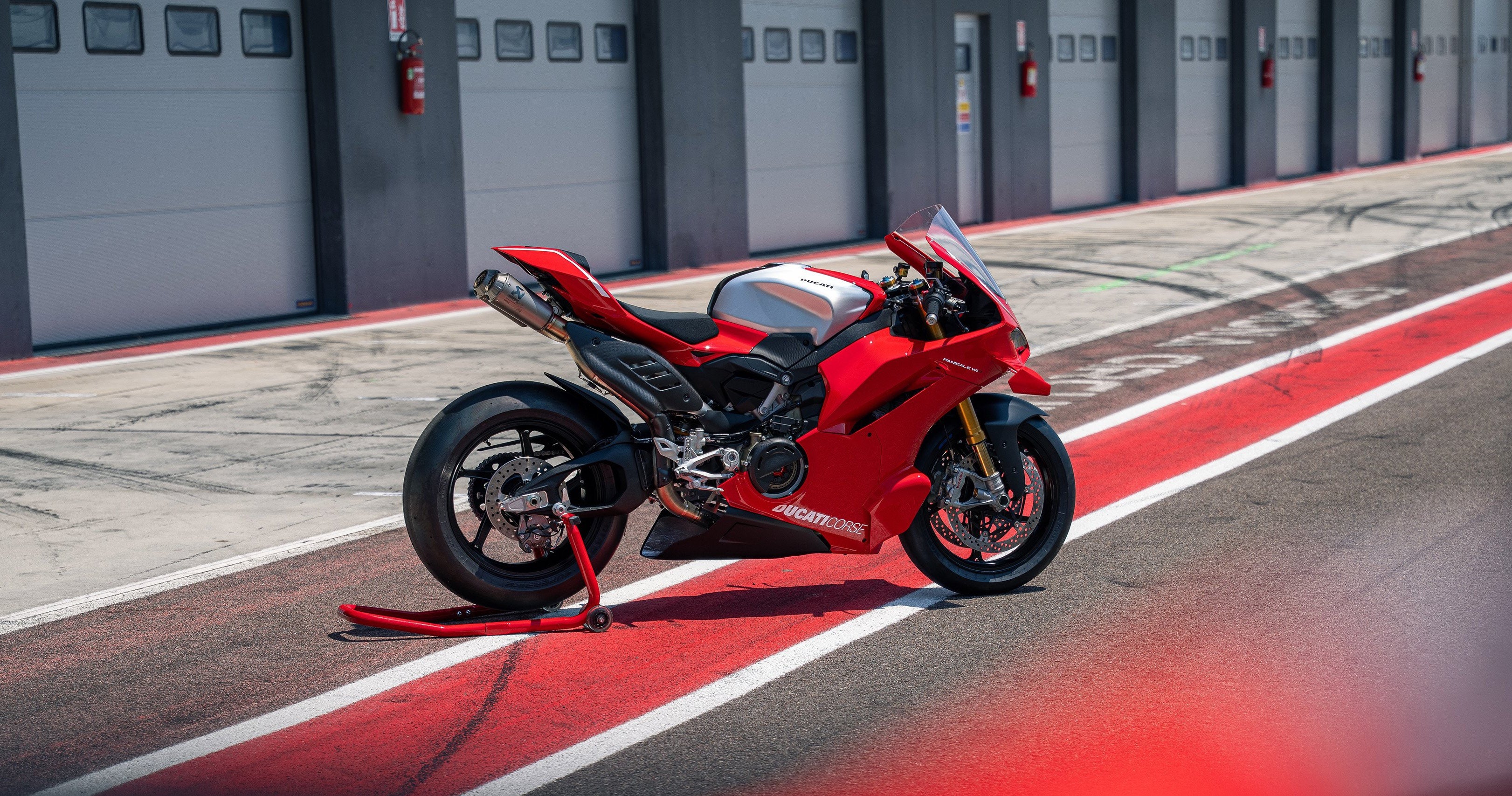 DUCATI 2026 Panigale V4R カーボン製 ウィングセット 96982281AA DP