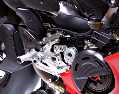 DUCATI PanigaleV4 R 乾式クラッチカバー カーボン StreetFighterV4 MultistradaV4 96981251AA 2024 2025 2026