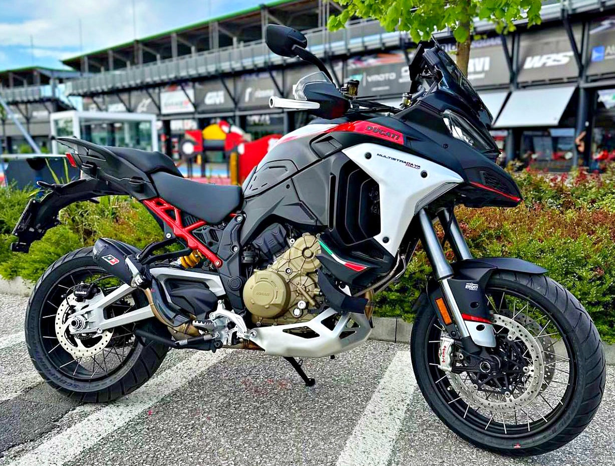 9/5イタリア在庫あり QD Exhaust GunShot Titanium Silencer Euro5 DUCATI MultiStrada V4 / S 2020-2024 ムルティストラーダ V4 サイレンサー