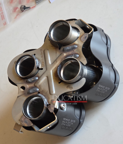 Silencer cover for DUCATI Diavel V4 2023 compliant exhaust 96482211AA Ducati Diavel V4 Akrapovic