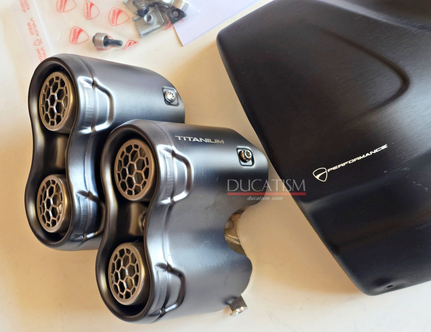 Silencer cover for DUCATI Diavel V4 2023 compliant exhaust 96482211AA Ducati Diavel V4 Akrapovic