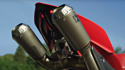 2025 DUCATI パニガーレ V4 チタン フルエキゾースト アクラポヴィッチ PanigaleV4 Akrapovic 96482351AA DP純正