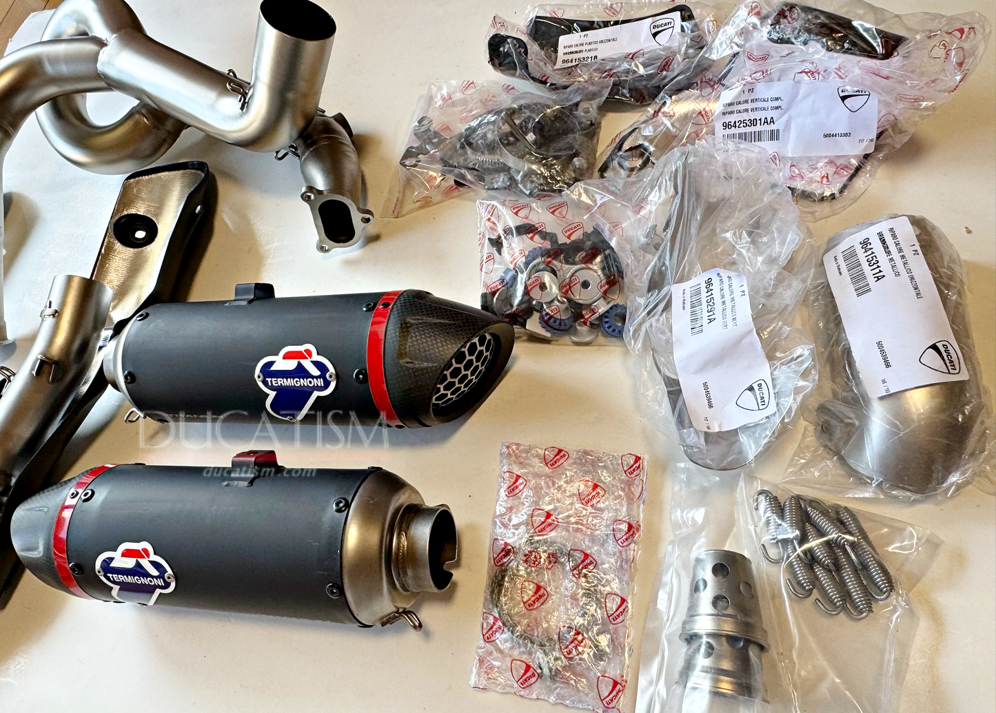 DUCATI 2025 PanigaleV2 Titanium Complete Exhaust Unit 96482461AA Termignoni 2025 Panigale V2 Termignoni DP 