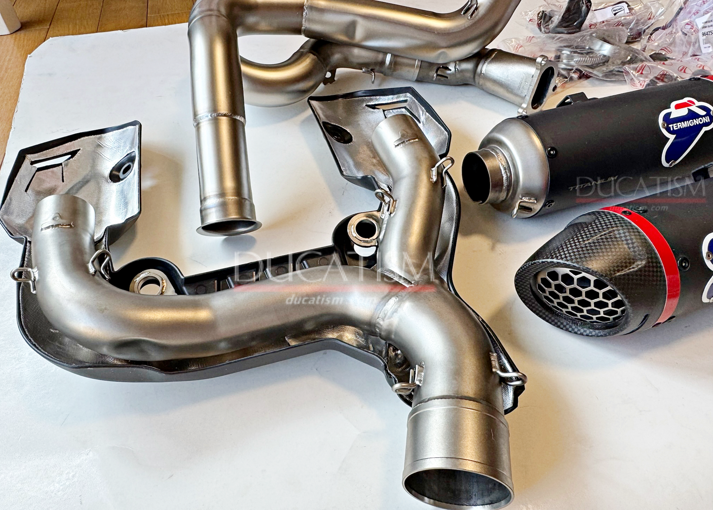 DUCATI 2025 PanigaleV2 Titanium Complete Exhaust Unit 96482461AA Termignoni 2025 Panigale V2 Termignoni DP 