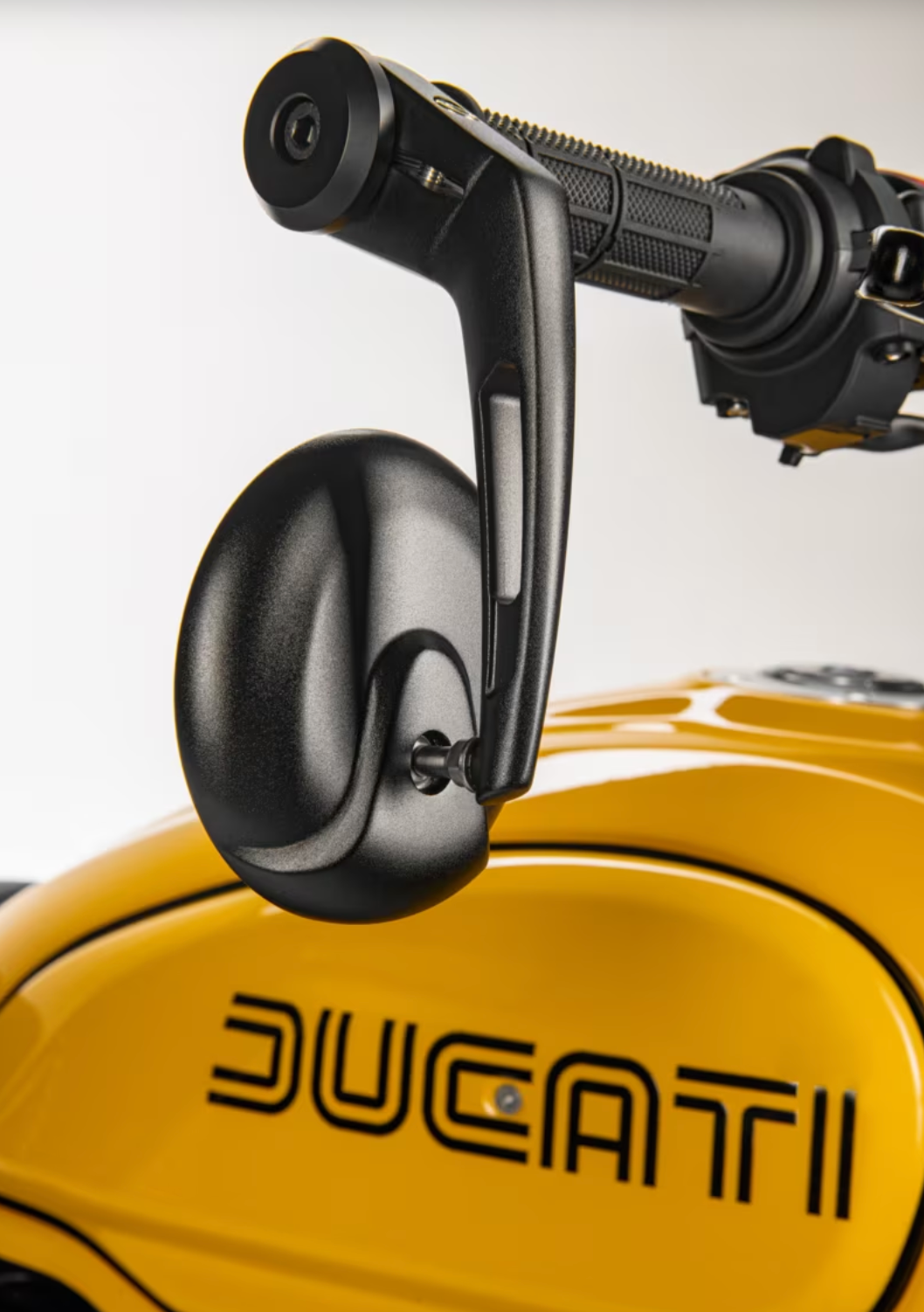 DUCATI ハンドルバー リアビューミラー 右側 左側 Scrambler DUCATI ハンドルバー リアビューミラー 右側 左側 Scrambler