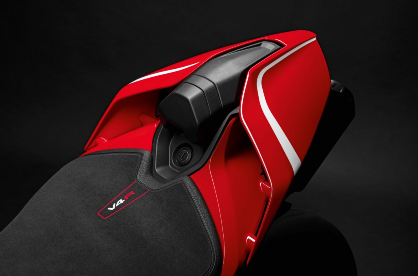 DUCATI 2025-2026 Panigale V4 V4R シングルシートクッション用スペーサー 97181471AA DP純正