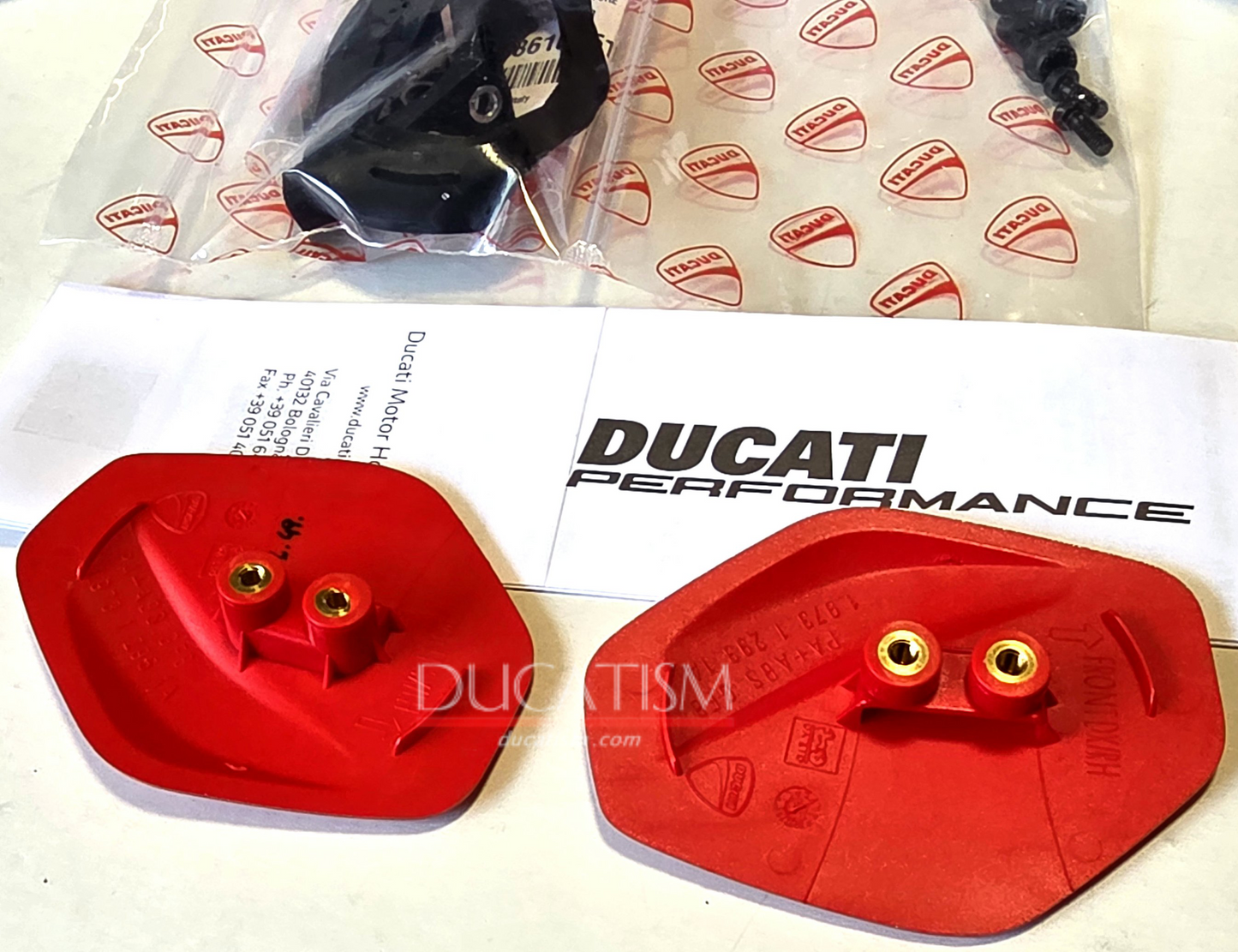 あすつく DUCATI 2025-2026 Panigale V2  ミラーホールカバー DP純正 ドゥカティ 97382271AA パニガーレ V2