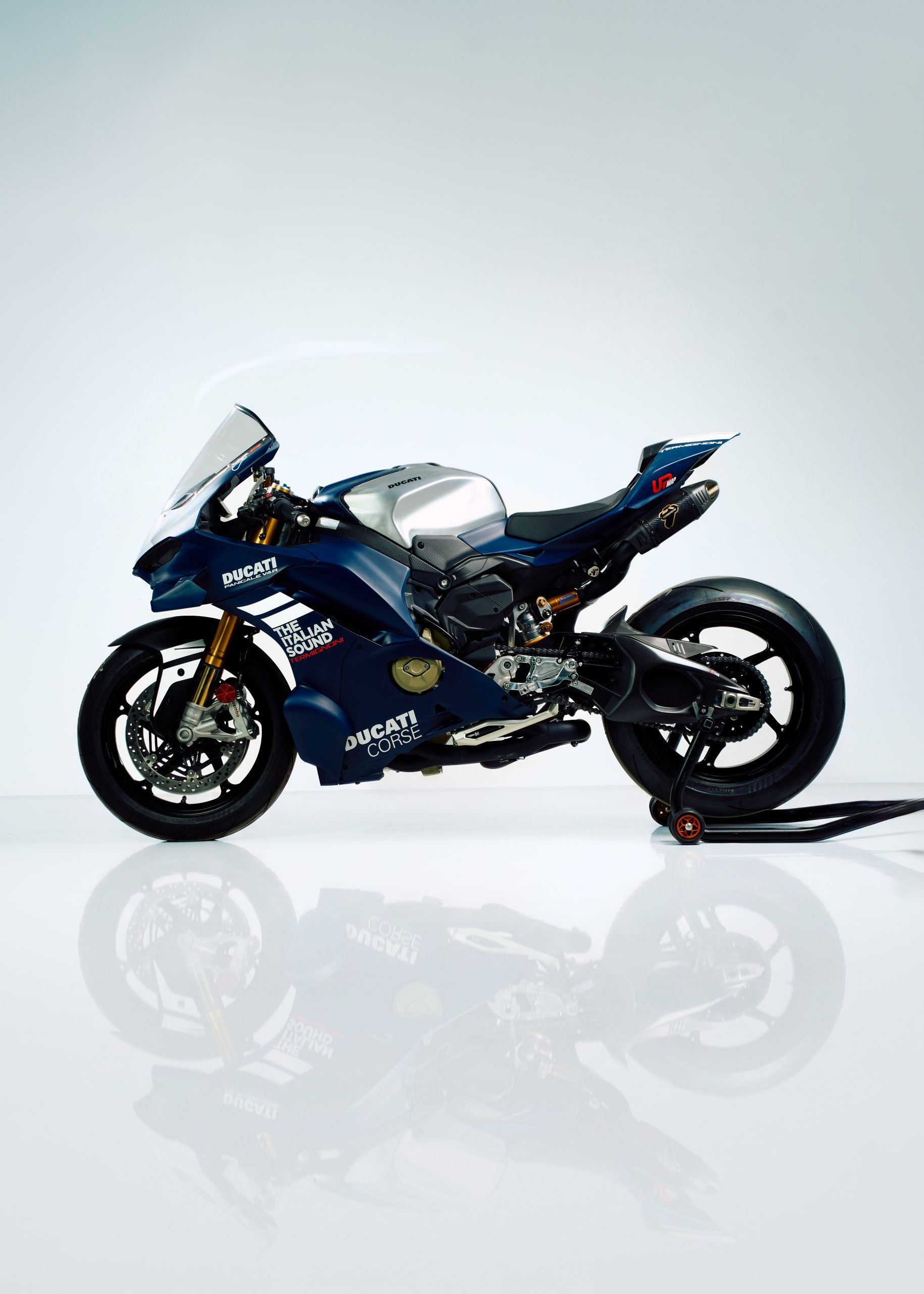 イタリア在庫あり 世界限定100 DUCATI 2025-2026 PanigaleV4