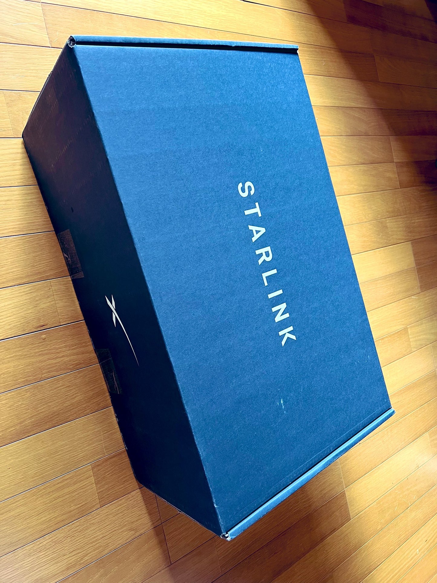 Starlink Starlink Satellite Internet Communications Full set of antennas, base, cables, and Wi-Fi router ready to use