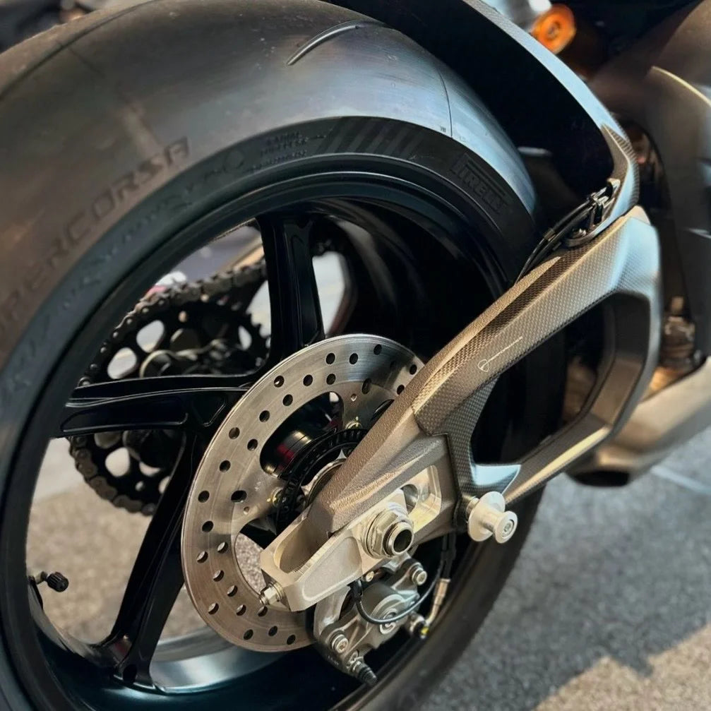 DUCATI 2025−2026 Panigale V4 スイングアーム用カーボン製 DUCATI 2025−2026 Panigale V4 スイングアーム用カーボン製
