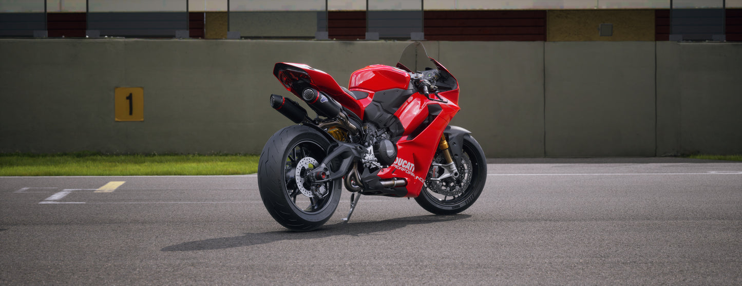 DUCATI 2025-2026 Panigale V2 大型ヘッドライトフェアリング 97181411AB 97181411AA DP純正