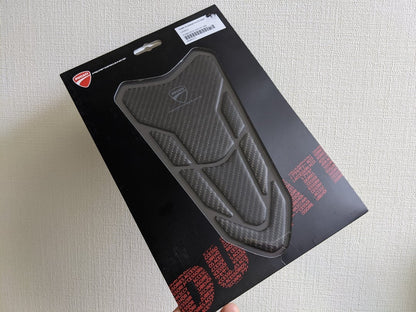 DUCATI パニガーレV4 フューエルタンク カーボン プロテクター ガード PanigaleV4 ストリートファイターV4 Rizoma 97480161A