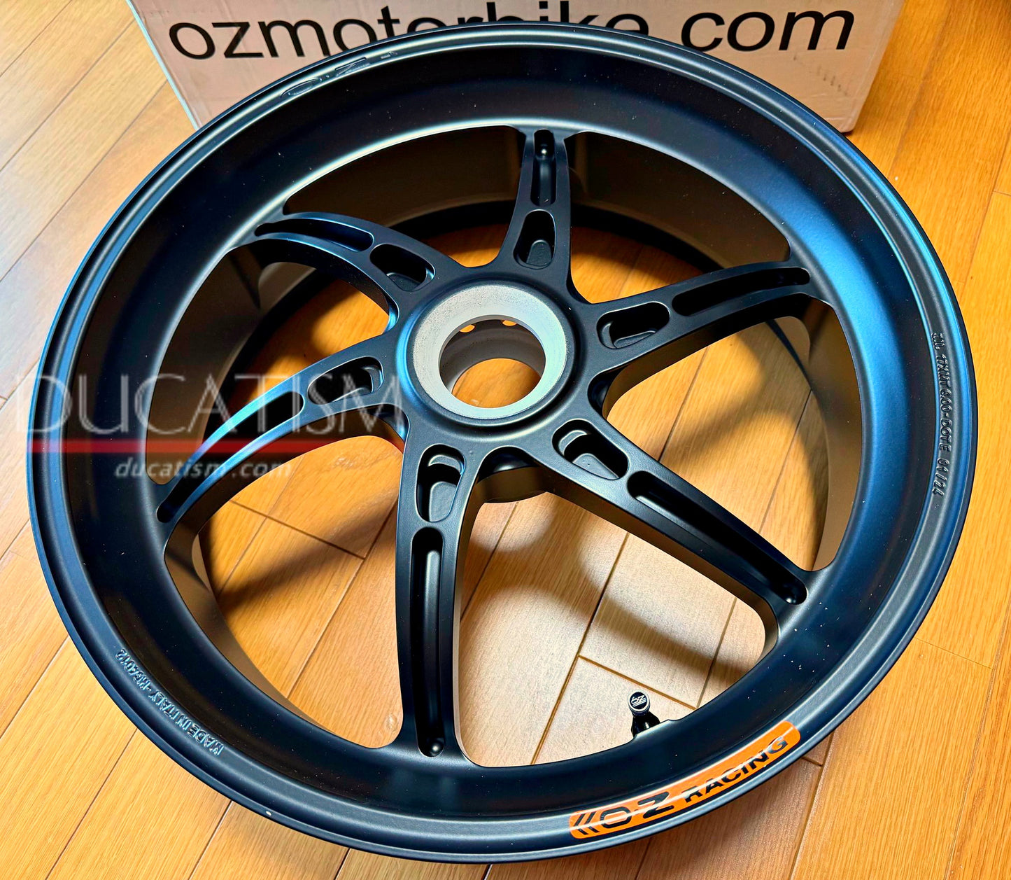 DUCATI Panigale V4/V4S/V4R Forged Mag Wheel Made in Italy OZ-Racing Genuine CATTIVA StreetFighterV4 Mag Forged DU102012C-60B
