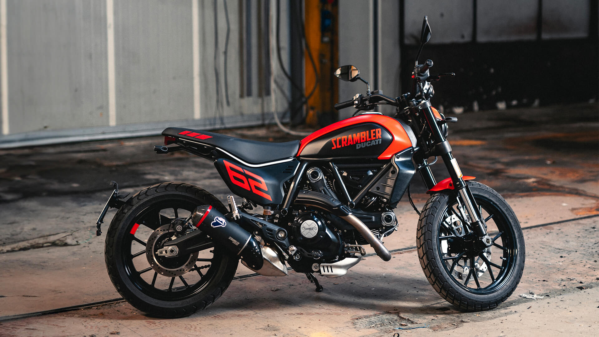 DUCATI スクランブラー 2023-2026 ローポジションシート -15mm