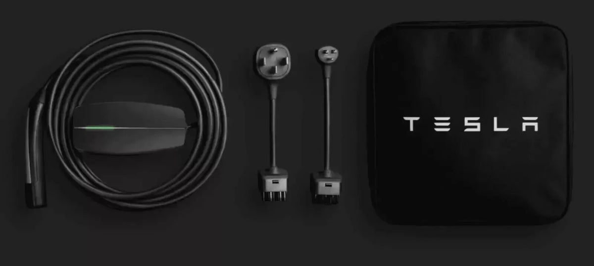 TESLA 純正充電器 Gen3 Newモバイルコネクター オプションで 日本仕様 TESLA 純正充電器 Gen3 Newモバイルコネクター オプションで 日本仕様